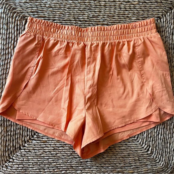 Girlfriend Collective Orange Trail Short - Picture 3 of 6